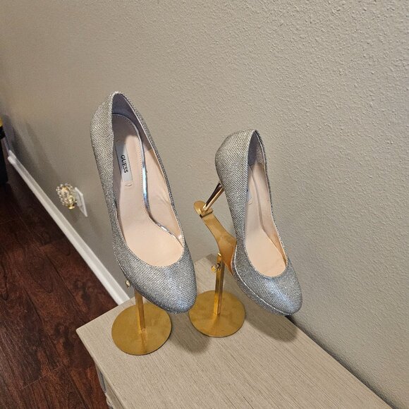 GUESS WOMEN'S HEELS SIZE 10 - Picture 1 of 4